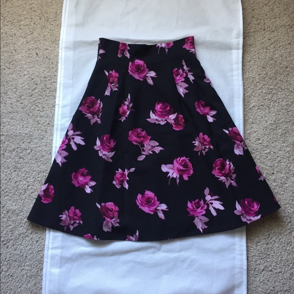 kate spade Dresses & Skirts - High Waisted Kate Spade Skirt Size 4